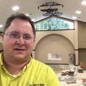 Meet your Posher, Devin